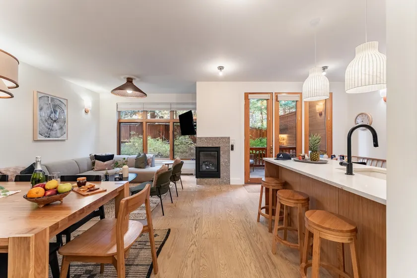 Northwood Mountain Views, Sauna, Balcony Tahoe Group Retreat - Image 1