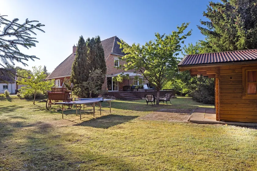 Schwerin country house - Image 1