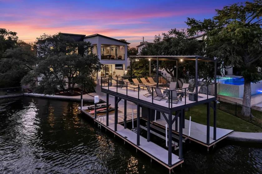 The Live Oaks at Highland Haven with Concierge Services - Image 1