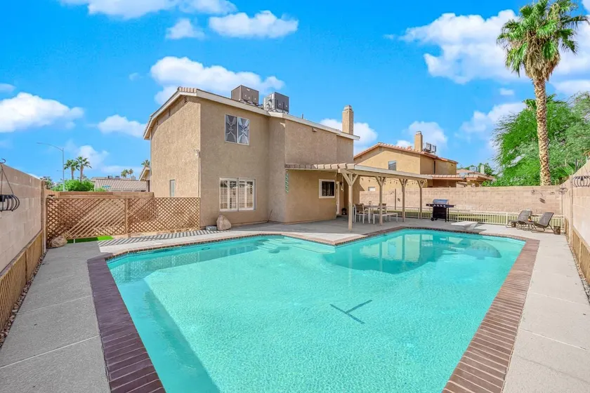 Retreat & Work: 3BR Oasis w/ Pool, EV & Workspace - Image 1