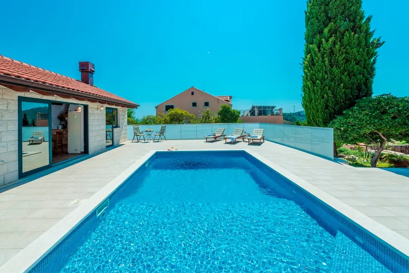 Hedera Estate Villa Hedera XIX - Image 1