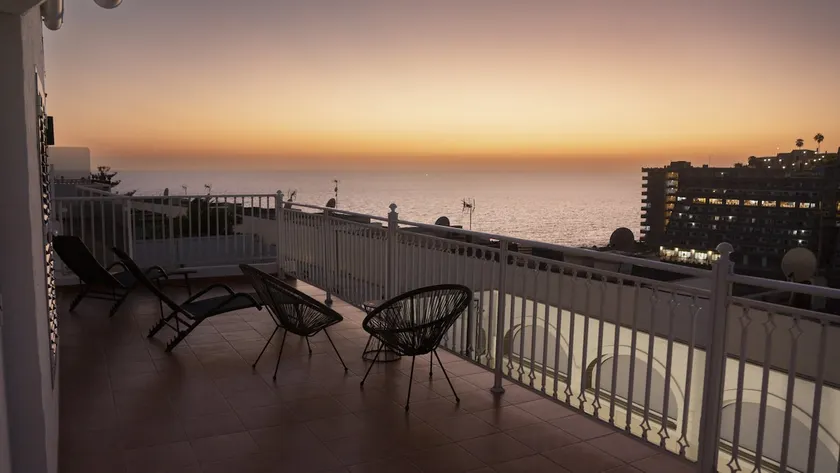 Sunset House los Caideros - Image 1