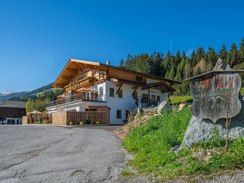 Authentic comfort with mountain views - Image 1