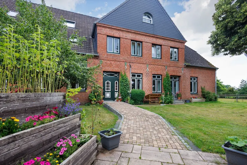Alte Dorfschule Riding and Vacation Farm - Image 1