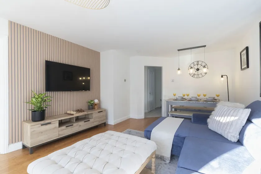 Cosy 2-Bed Apartment in Tivoli - Image 1