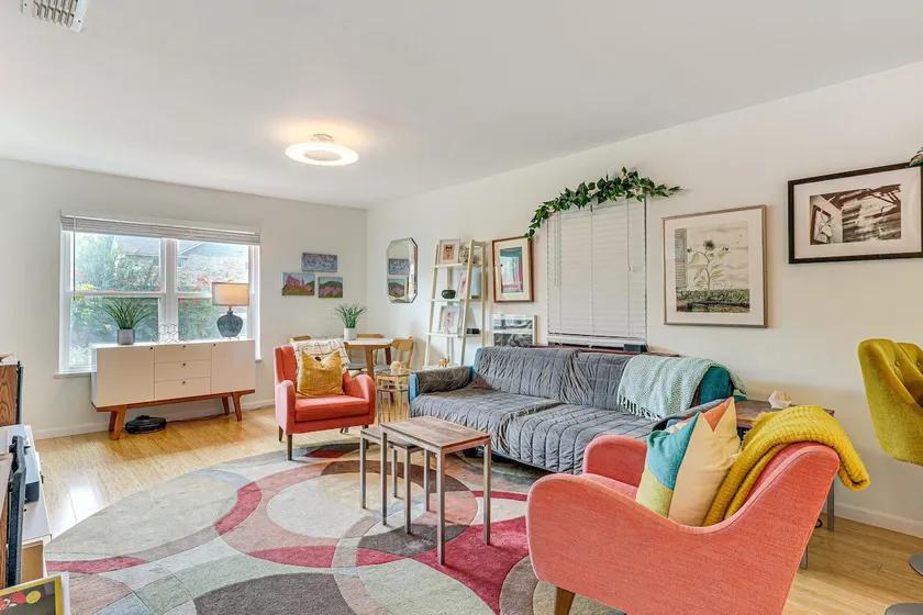 4 Mi to Dtwn Austin: Home w/ Large Fenced Yard! - Image 1