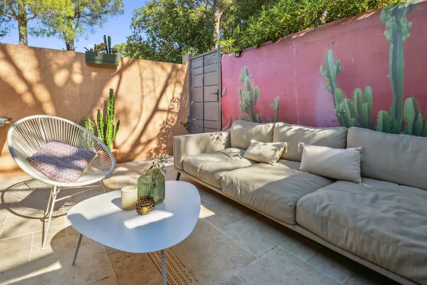 Le Mazet aux Cactus - House with shared pool - Image 1