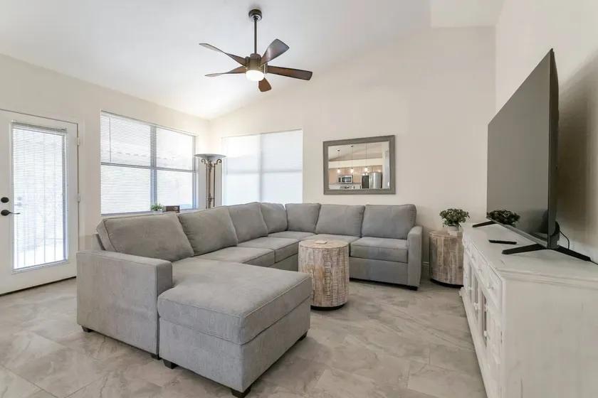 Great Location! Business/Pleasure, Dog Friendly! - Image 1