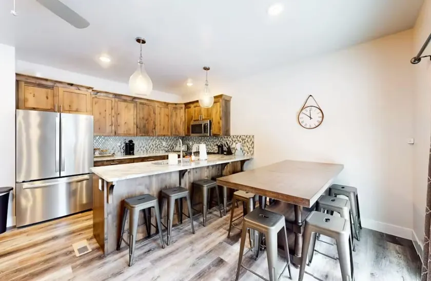 Crooked River Townhome Brian Head 4 bdrm 3 bth - Image 1