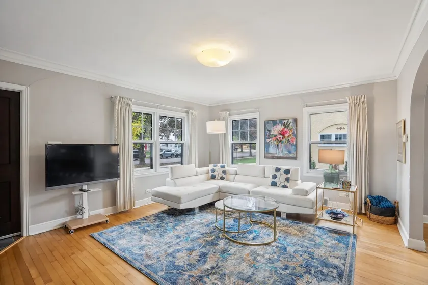 Historic 3br In Third Ward | Walk to Uwec - Image 1