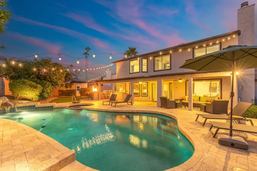 Zion Mirage Kierland Pool Firepit Dog Friendly - Image 1