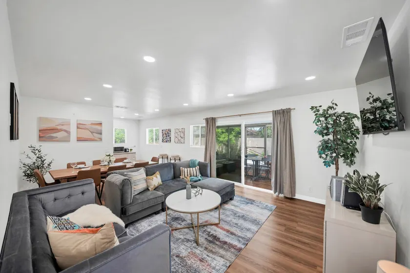 Relaxing 3BR Near DTLA, Shops, & Parks #TravelSGV - Image 1