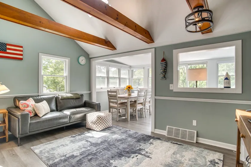 Swim & Fish On-site! Waterfront Cape Cod Cottage - Image 1