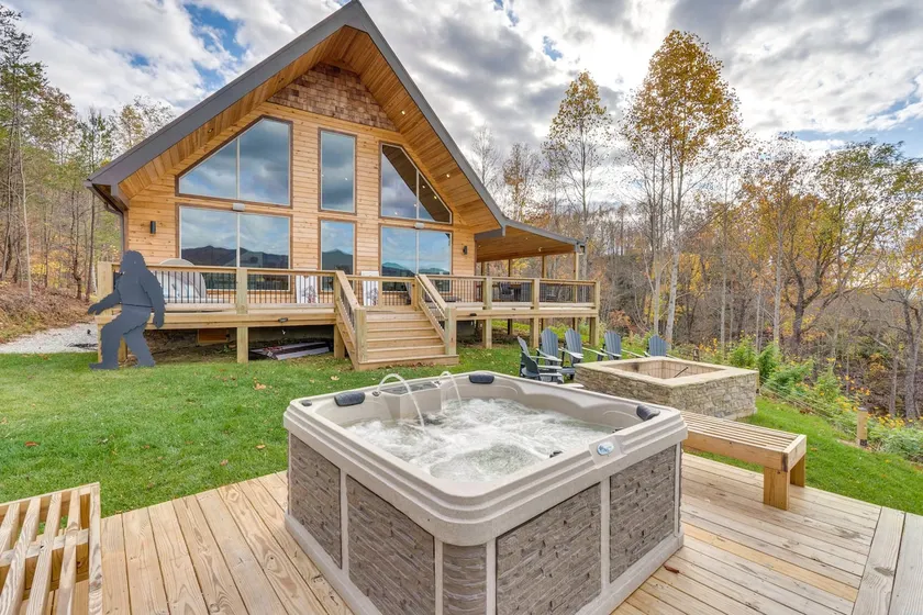 Nantahala Forest Cabin w/ Fire Pits & Hot Tub! - Image 1