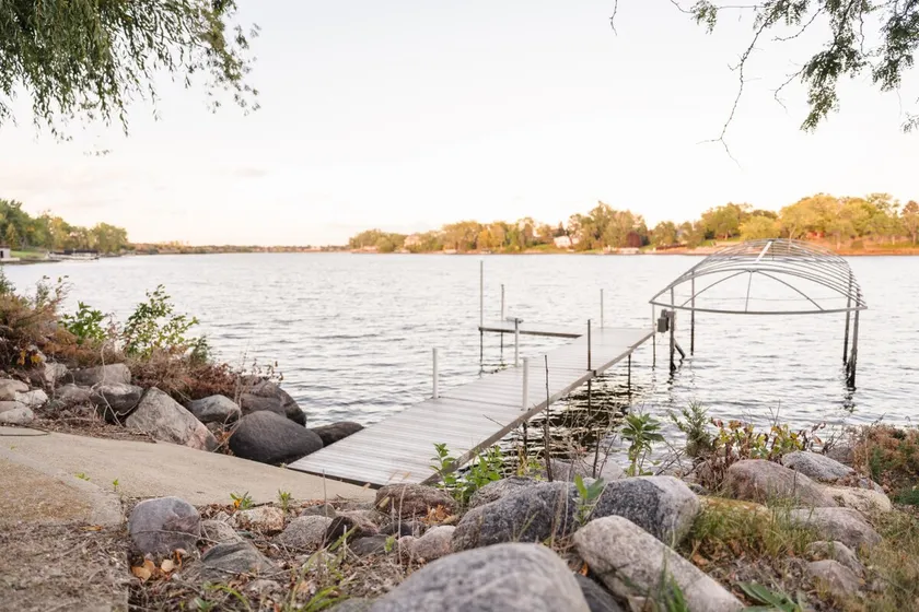The Lakeside Haven - Image 1