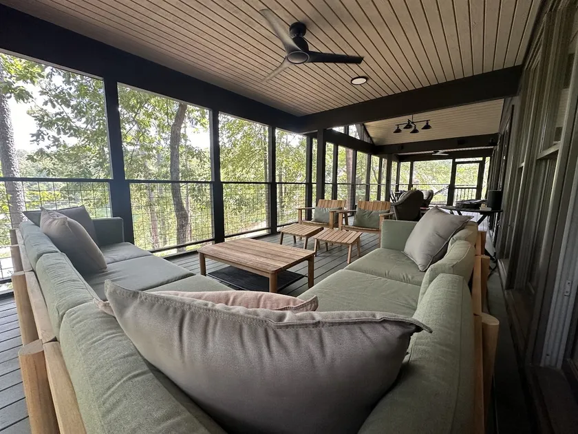 Treehouse at Lake Tuscaloosa, 15 min from U of A - Image 1