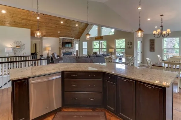 | 9BR/9BA Private Dock+Hot Tub |Quiet Cove - Image 1