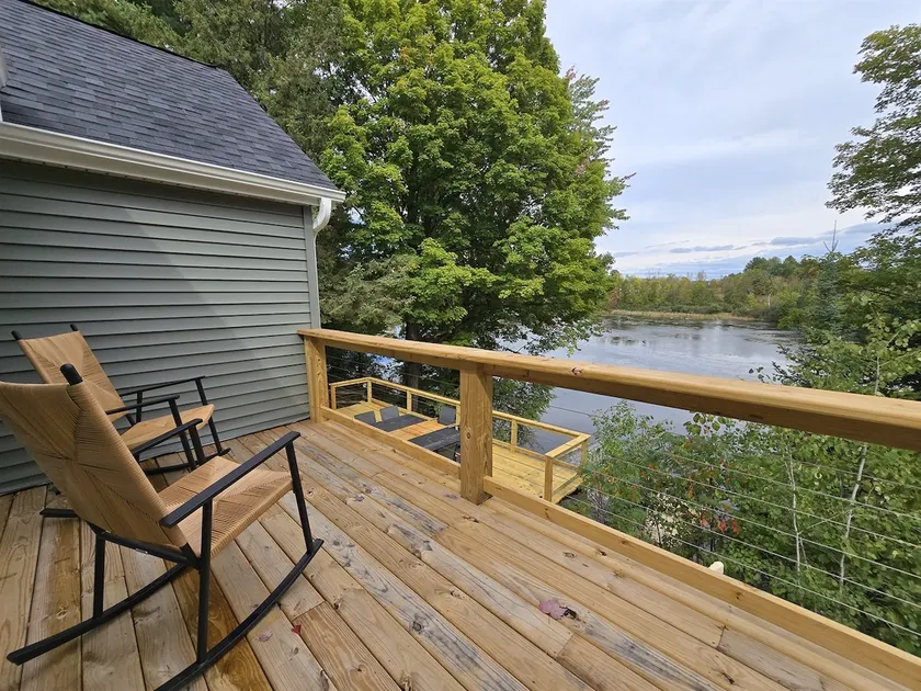 Relaxed 4BR retreat - dock, hot tub & fire pit - Image 1