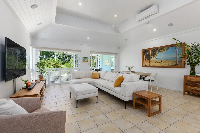 Villa 5 On Murphy - Image 1
