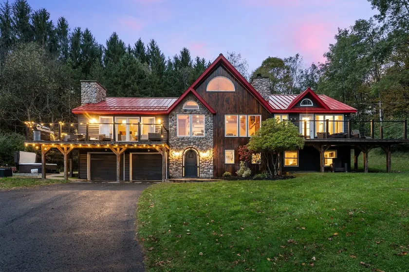 Luxury Log Chalet with Hot Tub, Games Room & Hill Views! - Image 1