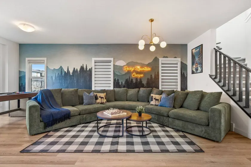 Executive 4BR Home | Near Airport | AC | Db Garage - Image 1