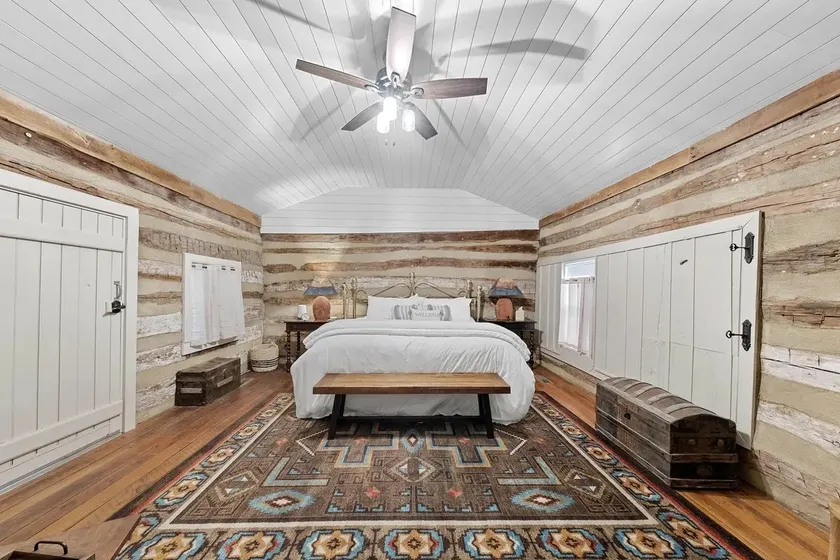 Rustic Augusta Wood Cabin - Image 1