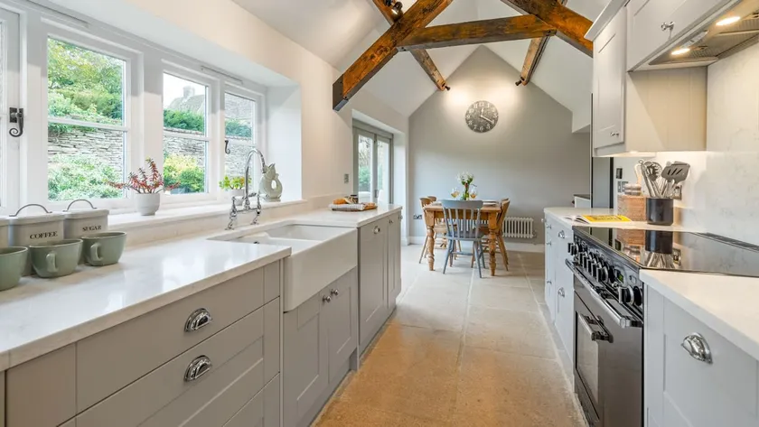 Laurel Cottage - Image 1