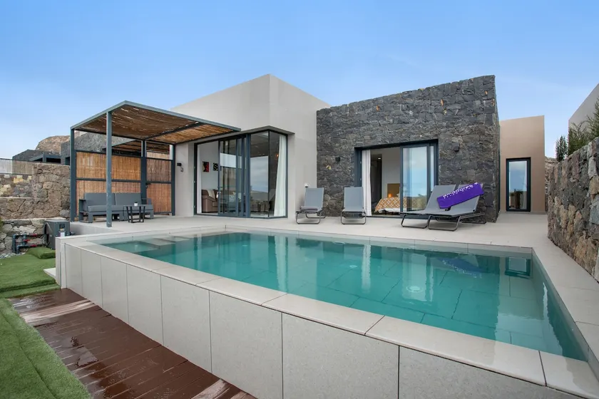 Yucas Villa 17 - Image 1