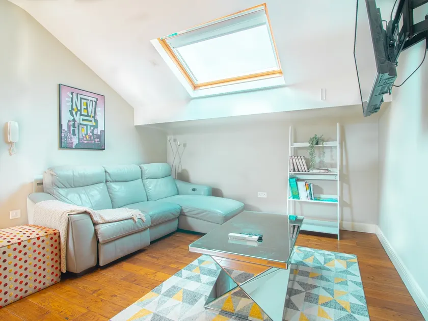 The Skylight Loft – 1 Bedroom in Kelham Island - Image 1