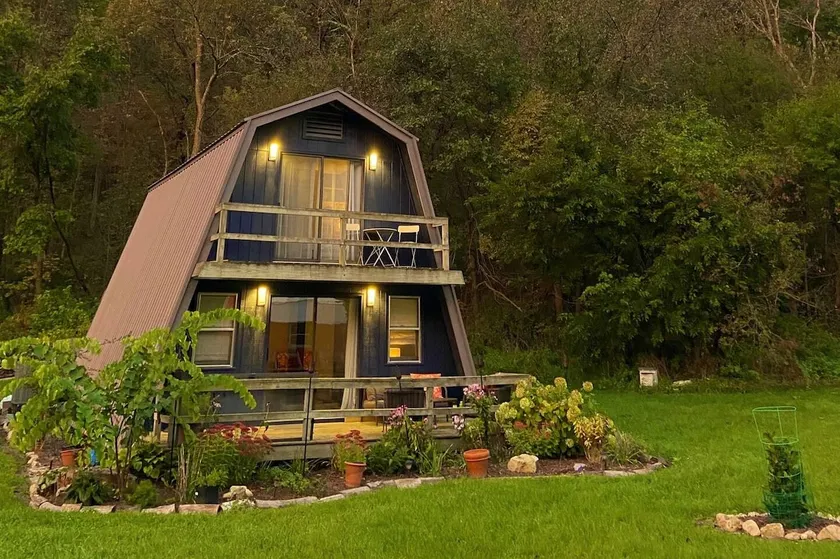 Cozy little A-Frame cabin - Image 1