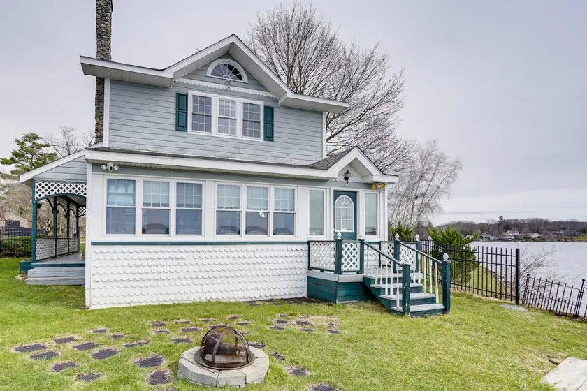 Lake Views & Dock Access - Pittsfield Cottage! - Image 1