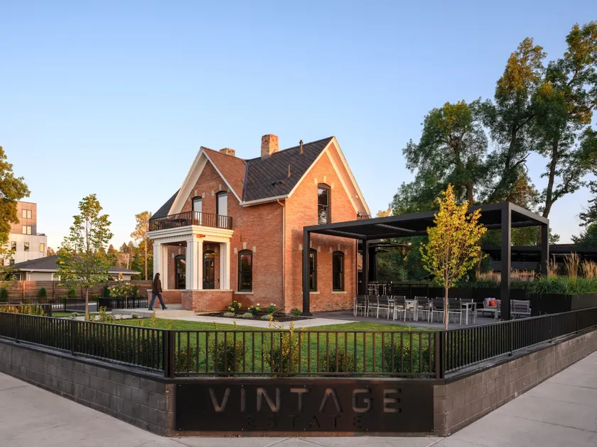 Experience the Romance of The Historic Rouse House - Image 1