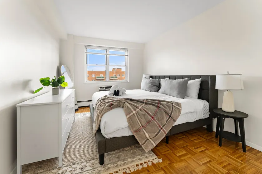 Gorgeous 2BR Next to BU 7129 - Image 1