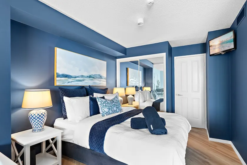 La Mer Luxury: Absolute Waterfront - Image 1