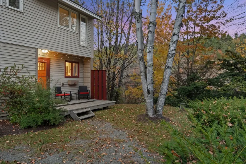 Mt Snow Retreat | Walk to brewery - Image 1