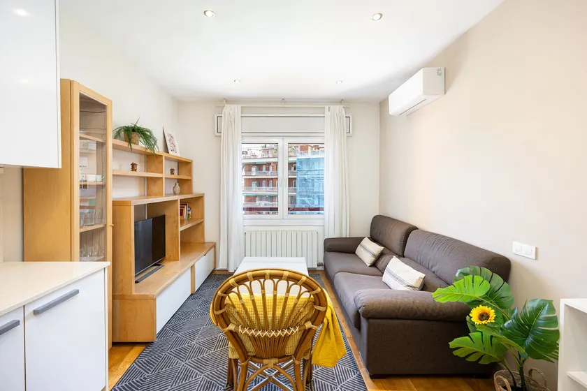 Awesome Apartment near to Camp Nou - Image 1