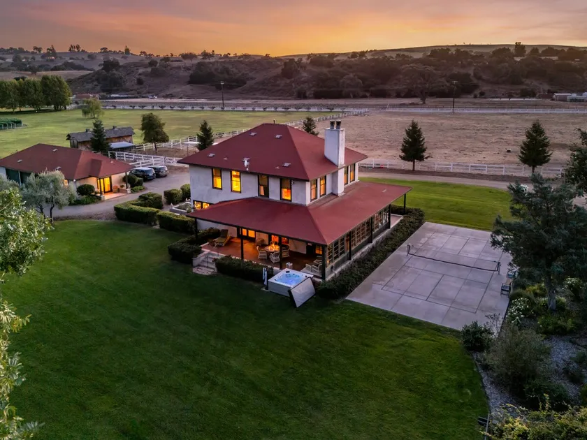 Foxen Canyon Retreat - Pickleball and Wine Country - Image 1