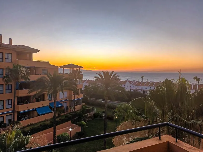 Beautiful sea views duplex penthouse in Manilva - Image 1