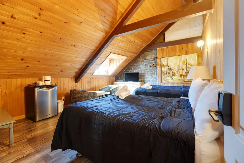 M11 | Le Cavalier du Moulin: 2 beds - 2 Guests - Image 1