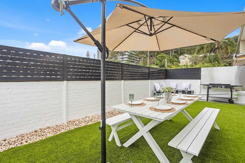 Very Very Burleigh - Image 1