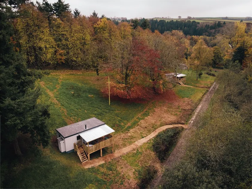Close to nature Robins nest 1 bed lodge - Image 1