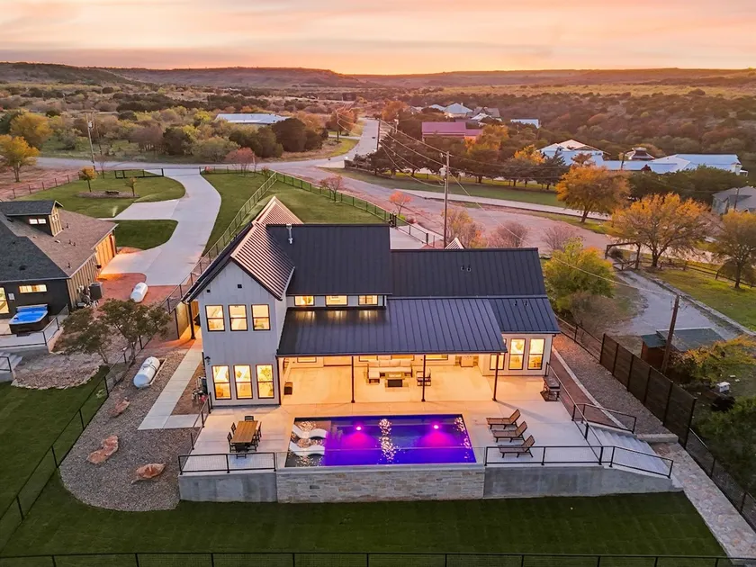 RanchWater: 5 br/4.5 bath, pool/hottub - Image 1