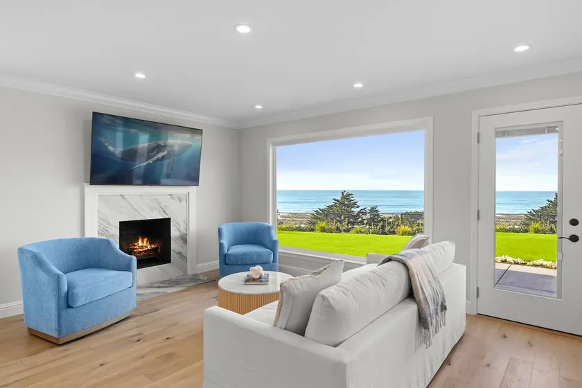 Luxurious Private Coastal Home Hot Tub & Ocean Views Near San Francisco - Image 1