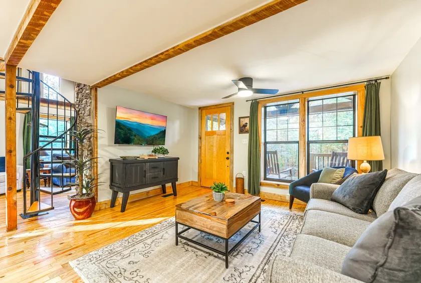 Cozy Cabin in the Woods w/ Playroom, Deck & Lounge - Image 1