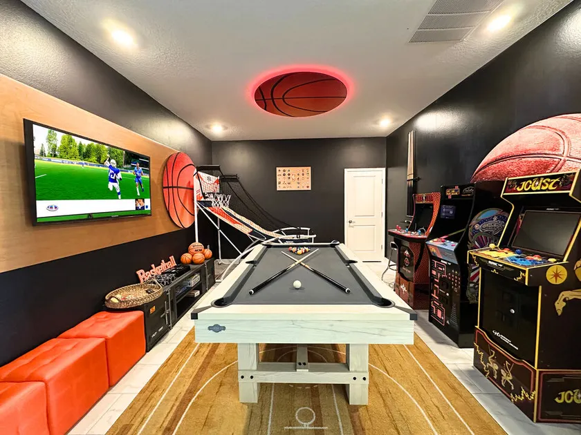 Steps to Beach/Theater/Game Room/Pool & More! - Image 1