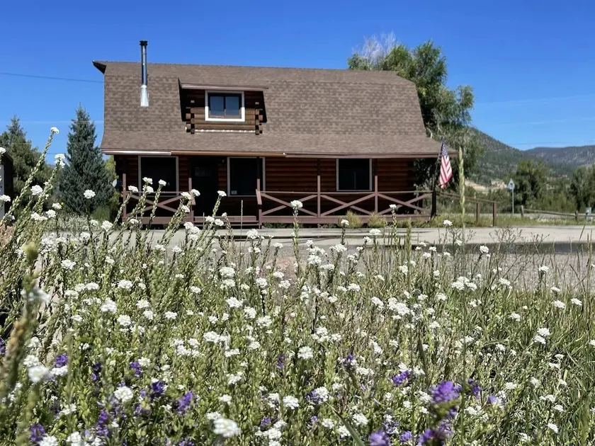 Perfect Family Cabin! 3 Master Suites, Sleeps 10! - Image 1