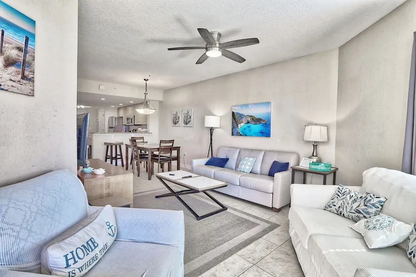 Crystal Palms Beach Resort  - Image 1