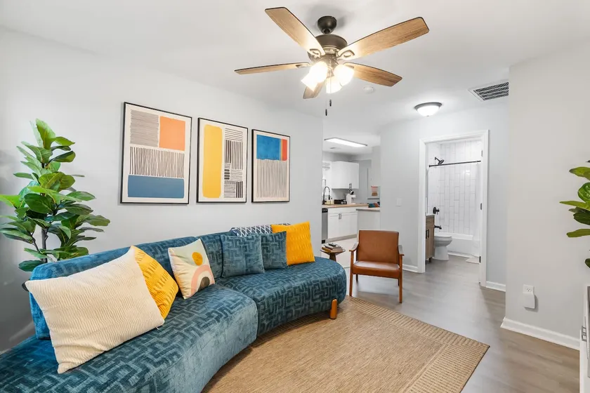 Minutes to Downtown & Park Circle | Cozy Stay - Image 1
