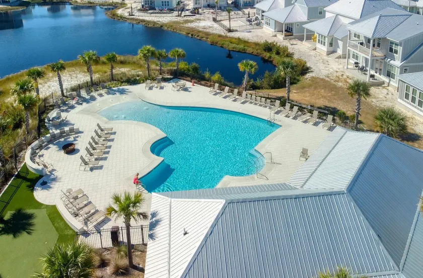 Pet Friendly.Turtle's Nest at Summer Salt Sleeps 9 - Image 1