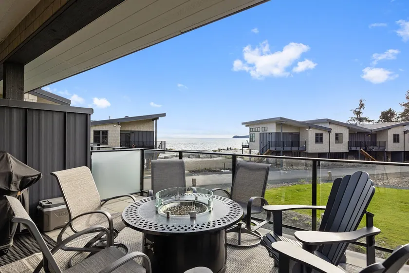 Sea and Ski at The Beach House - Image 1